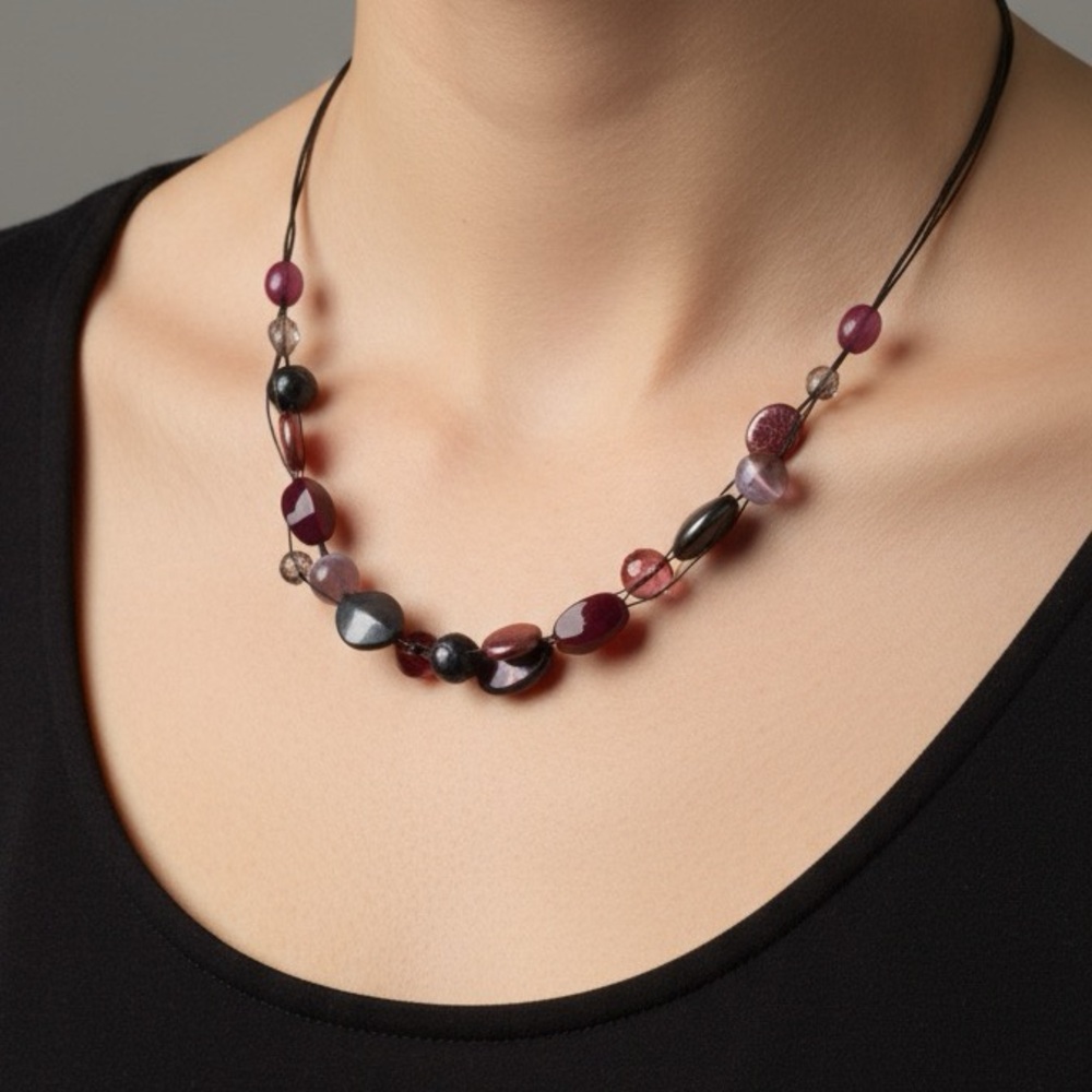 ⚜️3 for $30⚜️Vintage Multistrand Stone and Acrylic Necklace (Adjustable, Choker)
